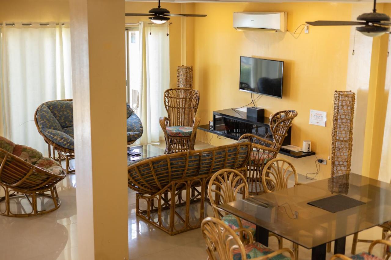 Amami Beachfront Villa With Private Beach Puerto Galera Luaran gambar
