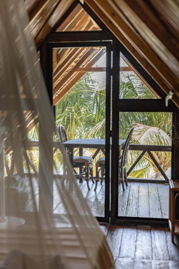 Amami Beachfront Villa With Private Beach Puerto Galera Luaran gambar
