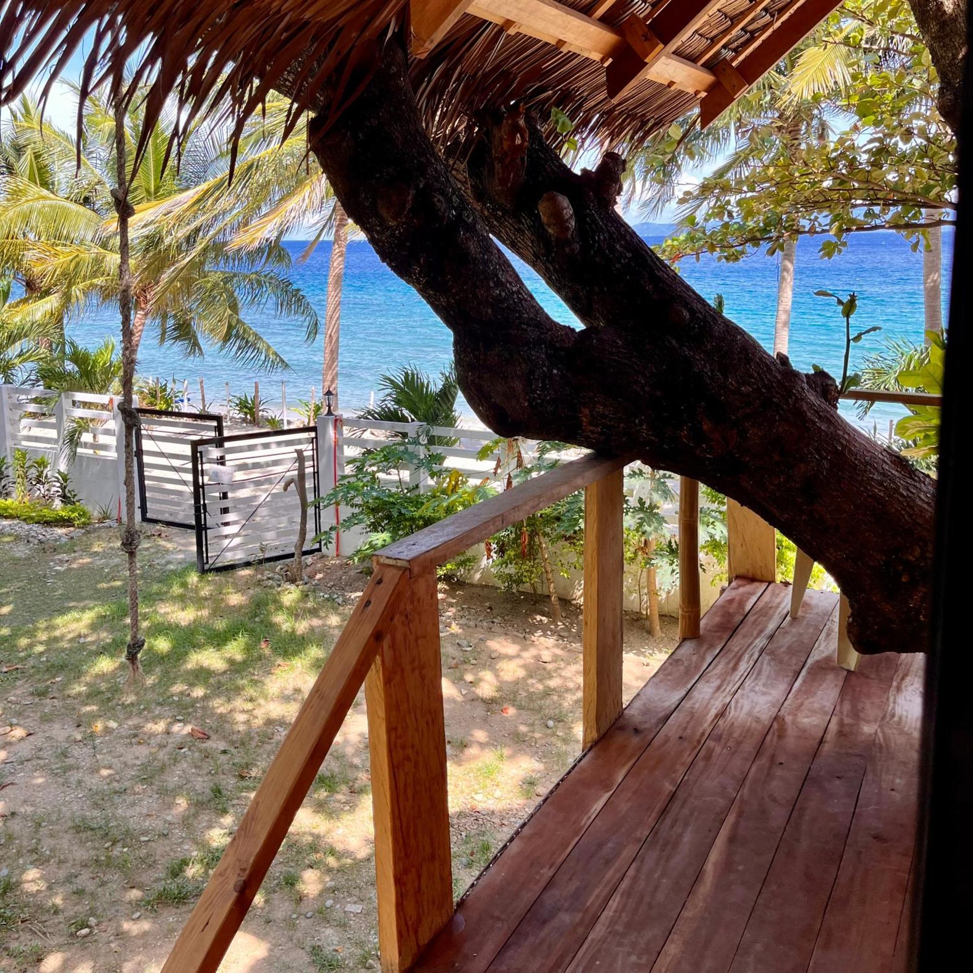 Amami Beachfront Villa With Private Beach Puerto Galera Luaran gambar
