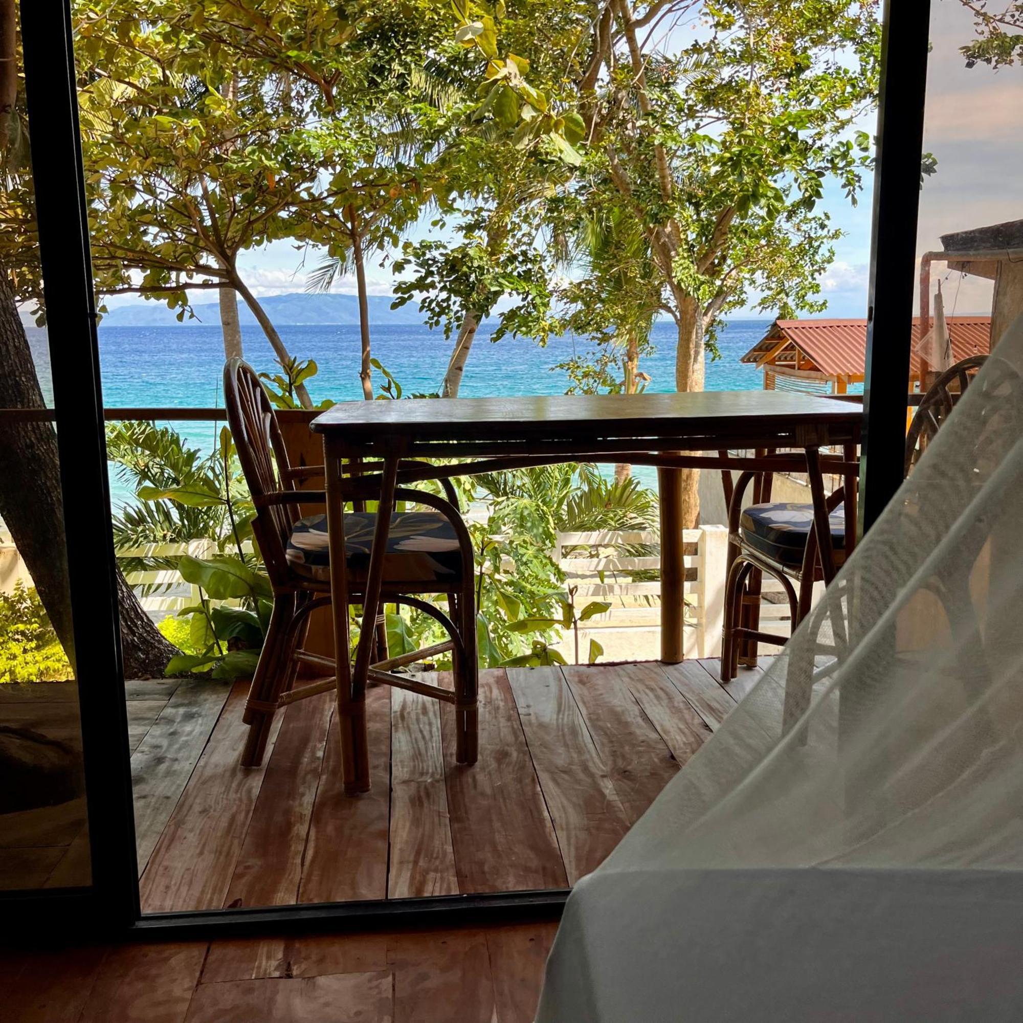 Amami Beachfront Villa With Private Beach Puerto Galera Luaran gambar
