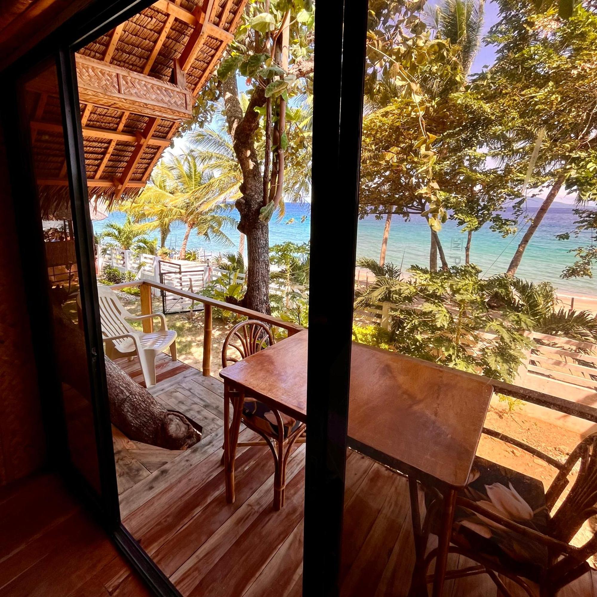 Amami Beachfront Villa With Private Beach Puerto Galera Luaran gambar